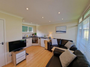 170 Broadside Holiday Chalet near Broads & Beaches